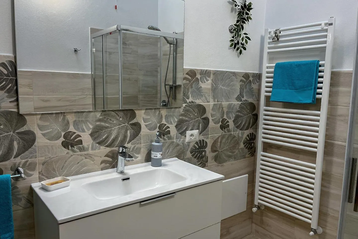 B&B Dimora Orru Càbras Bed & Breakfast